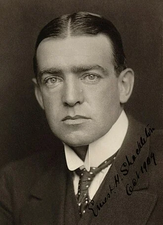 Ernest Shackleton height profile photo