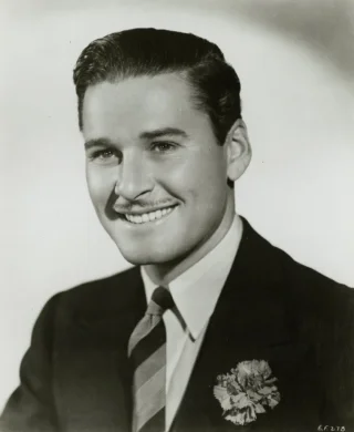 Errol Flynn height profile photo
