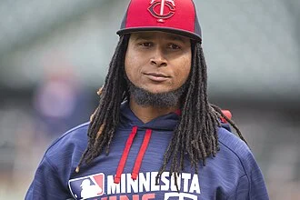 Ervin Santana height profile photo