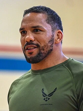 Eryk Anders height profile photo