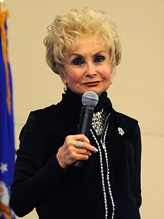 Esther Jungreis height profile photo