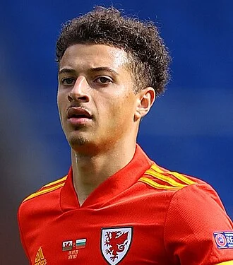 Ethan Ampadu height profile photo
