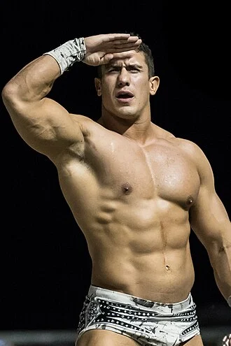 Ethan Carter III height profile photo