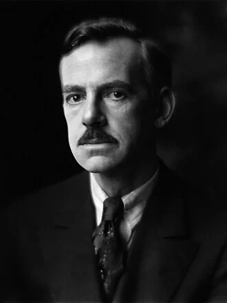 Eugene O'Neill height profile photo
