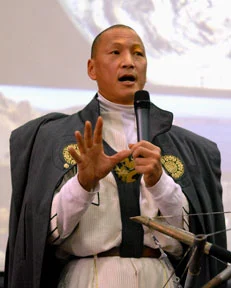 Eugene Tssui height profile photo
