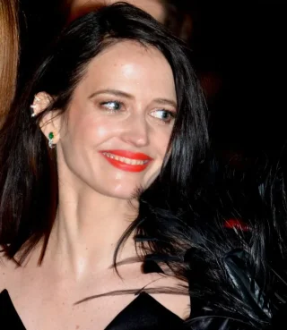 Eva Green height profile photo