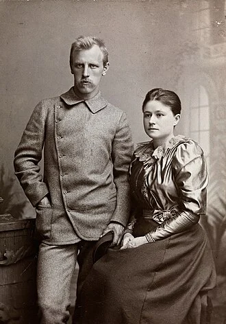 Eva Nansen height profile photo