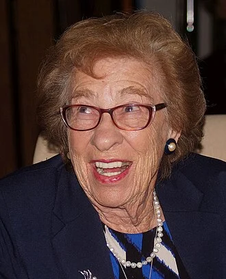 Eva Schloss height profile photo