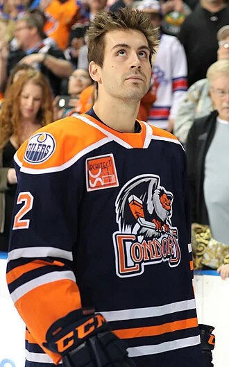 Evan Bouchard height profile photo