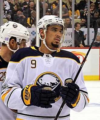 Evander Kane height profile photo