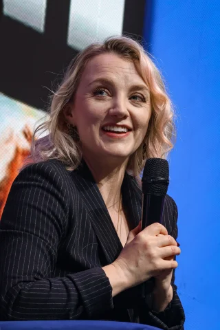 Evanna Lynch height profile photo