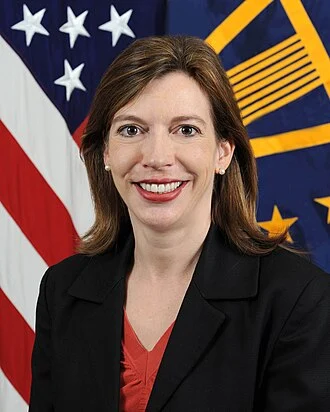Evelyn Farkas height profile photo