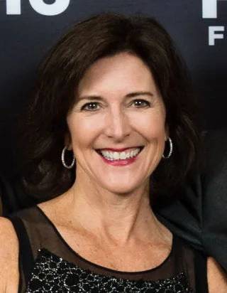 Evelyn McGee Colbert height profile photo