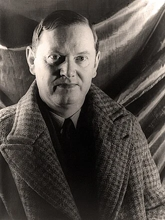 Evelyn Waugh height profile photo