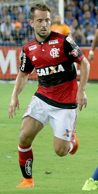 Éverton Ribeiro height profile photo