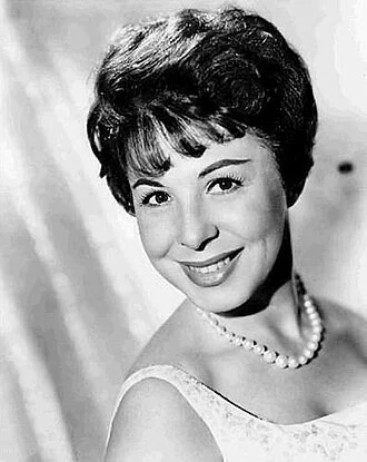 Eydie Gormé height profile photo