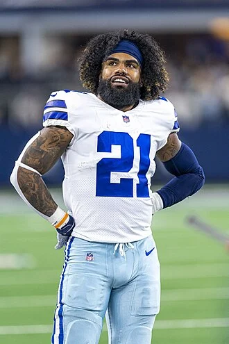 Ezekiel Elliott height profile photo