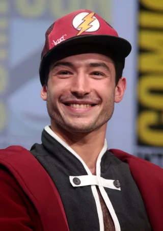 Ezra Miller height profile photo