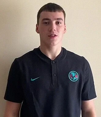Federico Viñas height profile photo