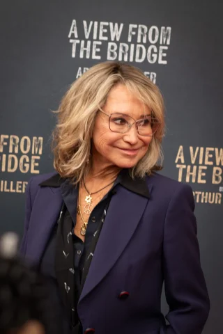 Felicity Kendal height profile photo