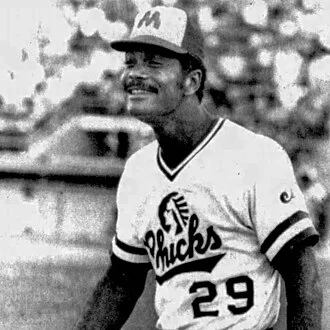 Felipe Alou height profile photo