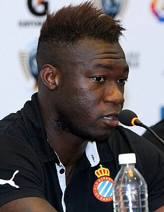 Felipe Caicedo height profile photo