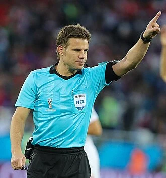 Felix Brych height profile photo