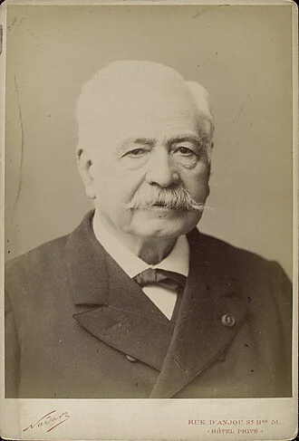 Ferdinand de Lesseps height profile photo