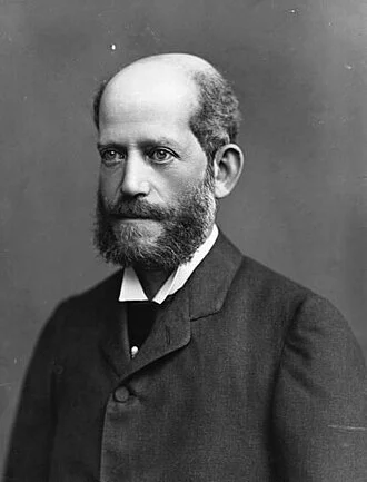 Ferdinand de Rothschild height profile photo