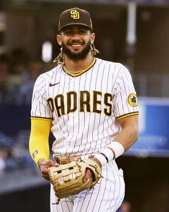 Fernando Tatís Jr. height profile photo