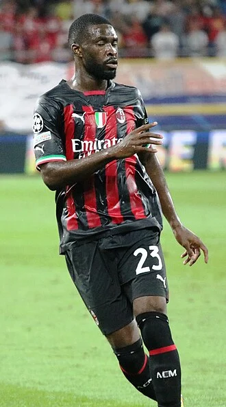 Fikayo Tomori height profile photo