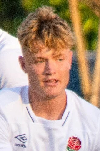 Fin Smith height profile photo