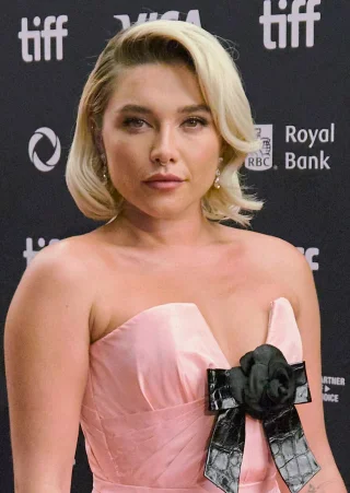 Florence Pugh height profile photo