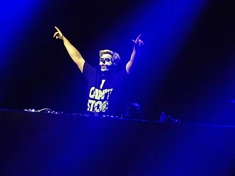 Flux Pavilion height profile photo