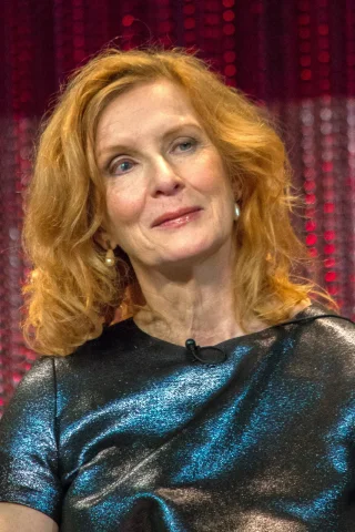 Frances Conroy height profile photo