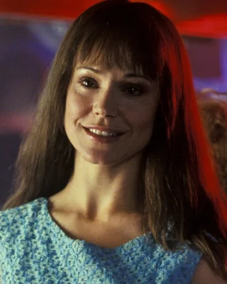 Frances O'Connor height profile photo