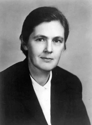 Frances Oldham Kelsey height profile photo