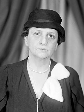 Frances Perkins height profile photo