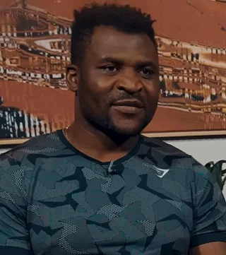Francis Ngannou height profile photo