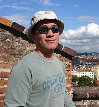 Francis Tsai height profile photo
