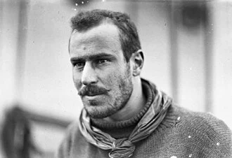 Frank Bickerton height profile photo