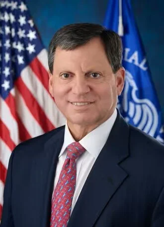 Frank Bisignano height profile photo