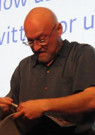 Frank Darabont height profile photo