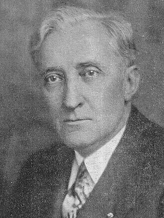 Frank Elbridge Webb height profile photo