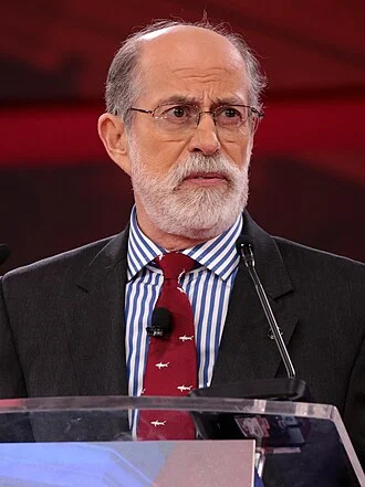 Frank Gaffney height profile photo