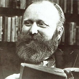 Frank Herbert height profile photo