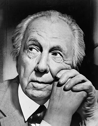 Frank Lloyd Wright height profile photo