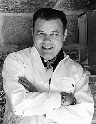 Frank Sutton height profile photo