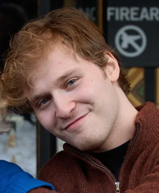 Fred Hechinger height profile photo