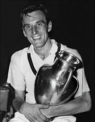 Fred Perry height profile photo